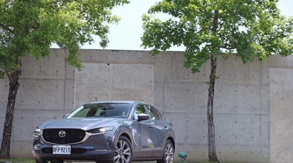 迎客松配资 燃油车末世的叛逆者：CX-30为何让马粉们热泪盈眶？