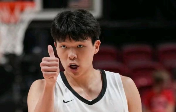 康乾配资 杨瀚森首发获15分助力开拓者队以93-87战胜了鹈鹕队